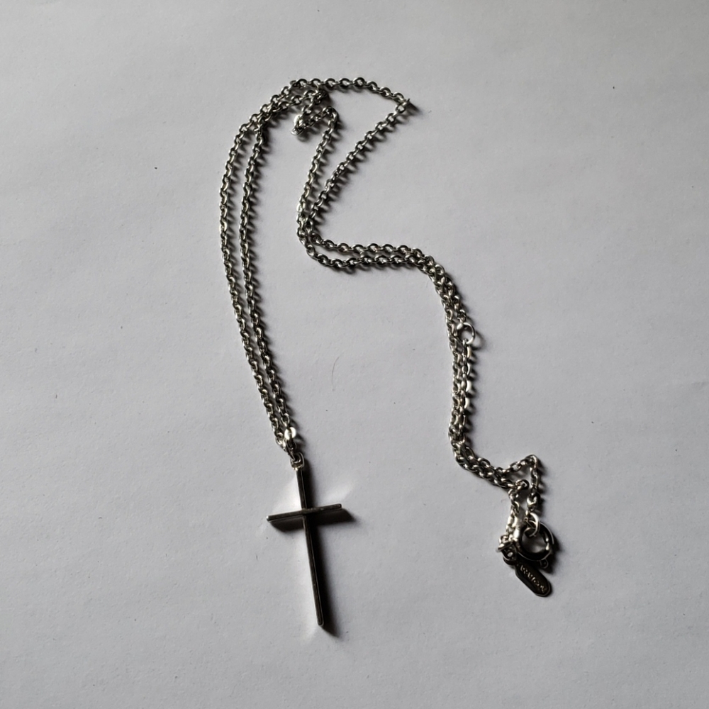 Cross Necklace Sarah Coventry Silvertone